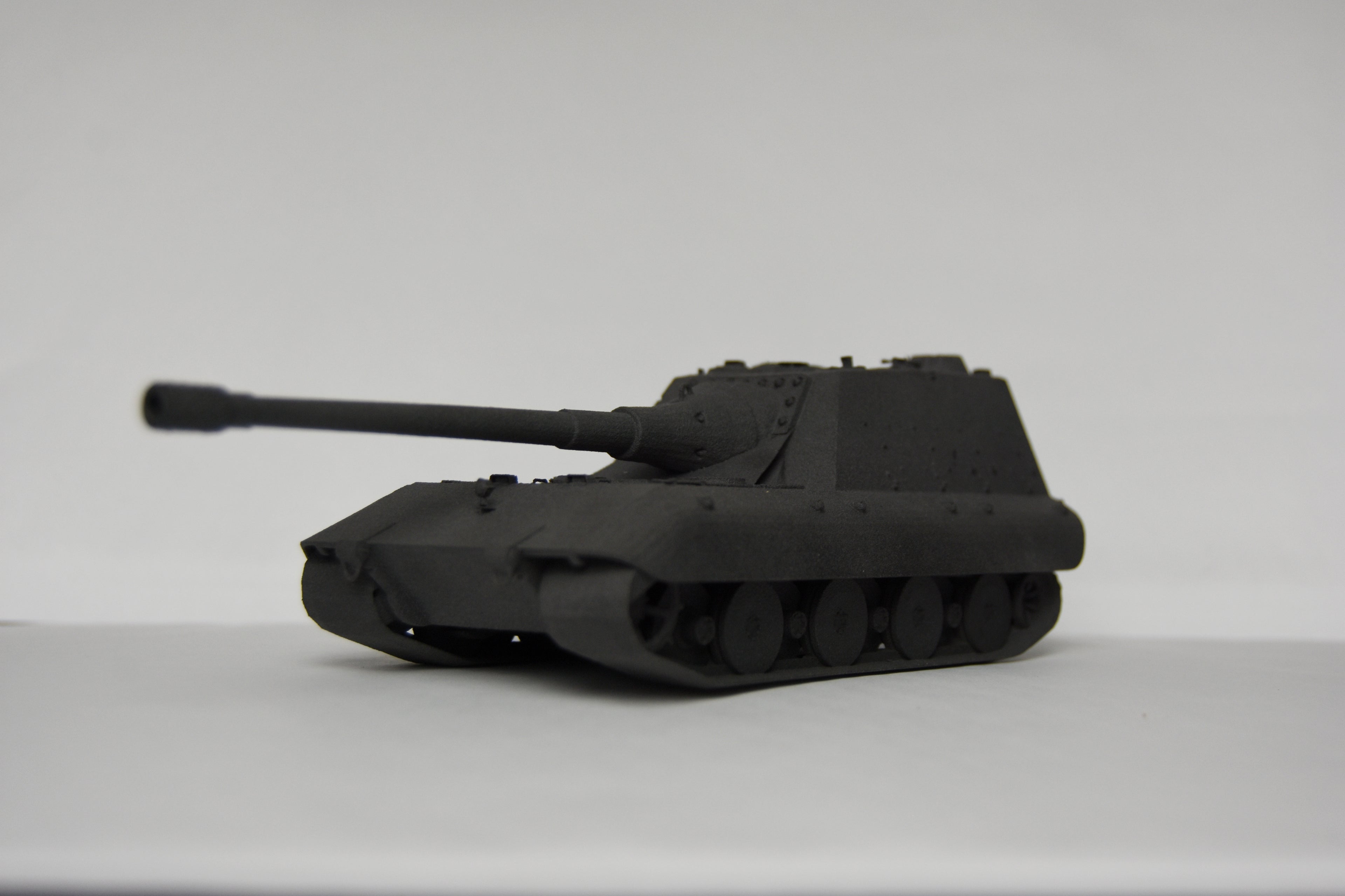 Jagdpanzer E 100 - 1:50 Scale Model